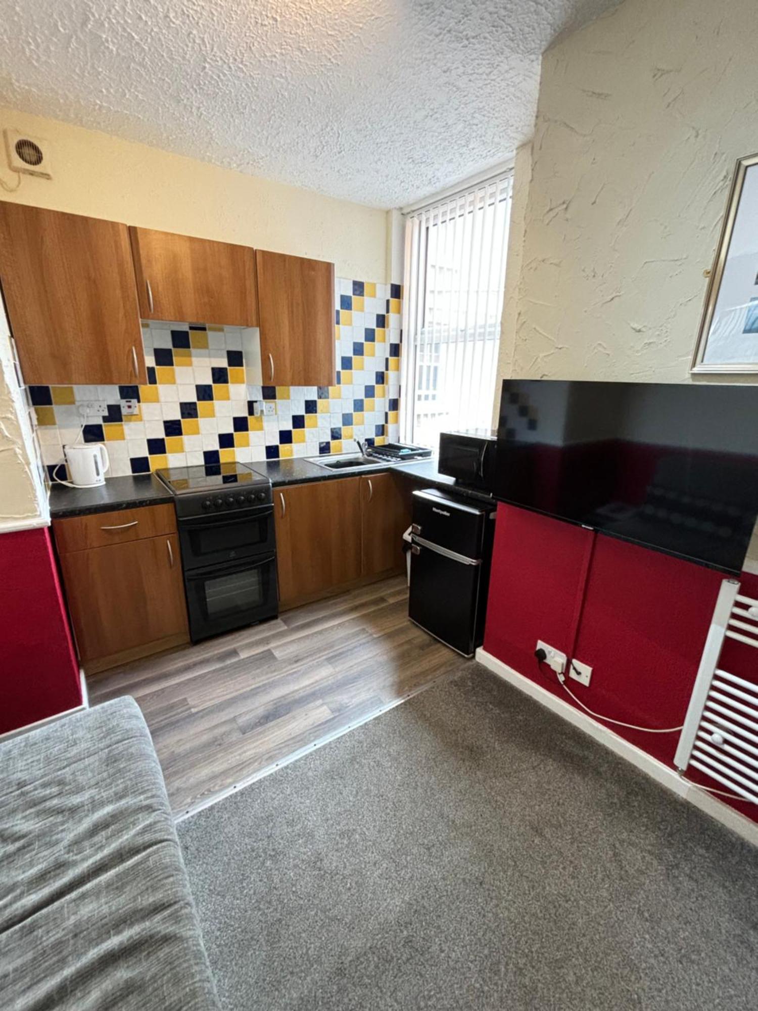 Lindisfarne Holiday Apartments - Families & Couples Only แบล็คพูล ภายนอก รูปภาพ
